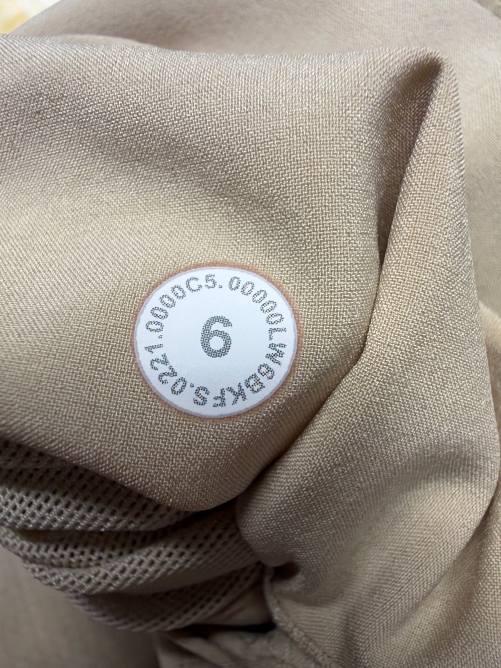 Lululemon Ventlight Cargo Mid Rise Crop 26" Lightweight Travel Tan Size 6 - Picture 9 of 12